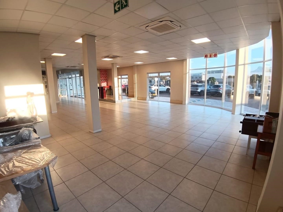 To Let Commercial Property for Rent in Royal Ascot Western Cape